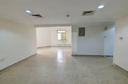 Apartment - 2 Bedrooms - 2 Bathrooms for rent in Al Sadd Road - Al Sadd - Doha