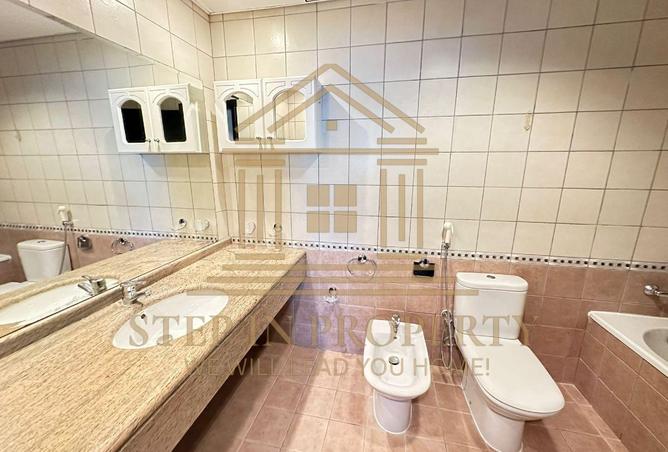 944823 - Property Image 3