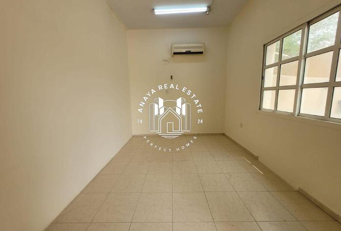 975569 - Property Image 2