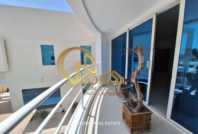 938199 - Property Image 2