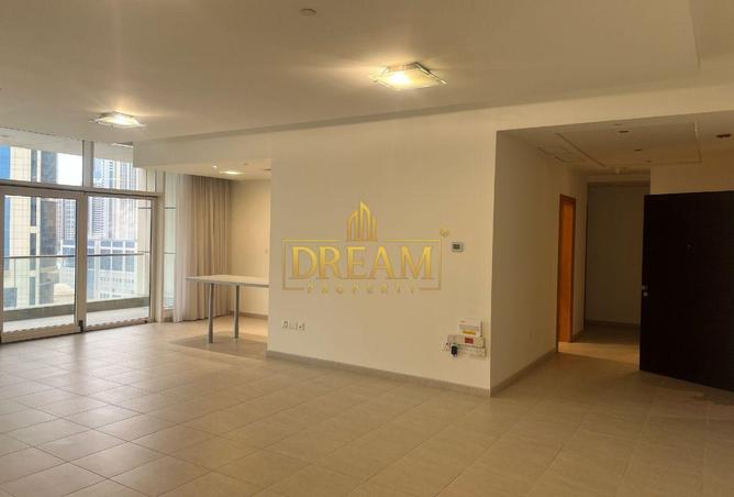 955221 - Property Main Image