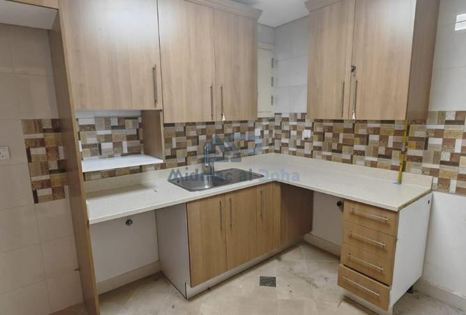 924132 - Property Image 2