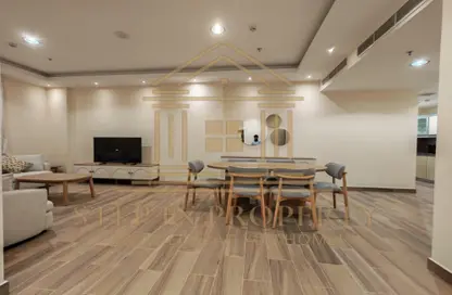 Apartment - 2 Bedrooms - 2 Bathrooms for rent in Ramada Tower - Al Muntazah - Doha