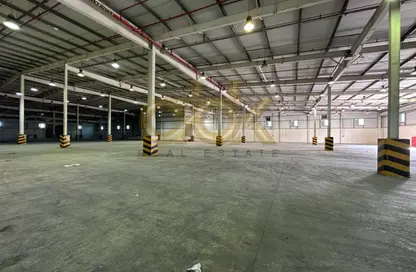 Warehouse - Studio - 2 Bathrooms for rent in Industrial Area 1 - Industrial Area - Doha
