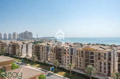 Apartment - 2 Bedrooms - 3 Bathrooms for sale in Tower 9 - Porto Arabia - The Pearl Island - Doha