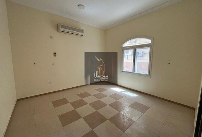 929605 - Property Image 3