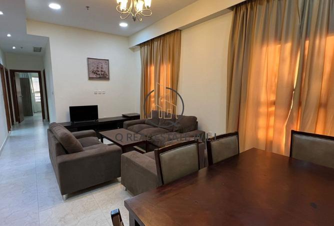914143 - Property Image 2