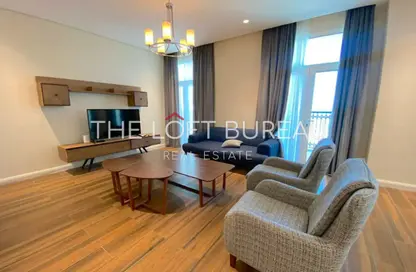 Apartment - 2 Bedrooms - 4 Bathrooms for sale in Floresta Gardens - Floresta Gardens - The Pearl Island - Doha