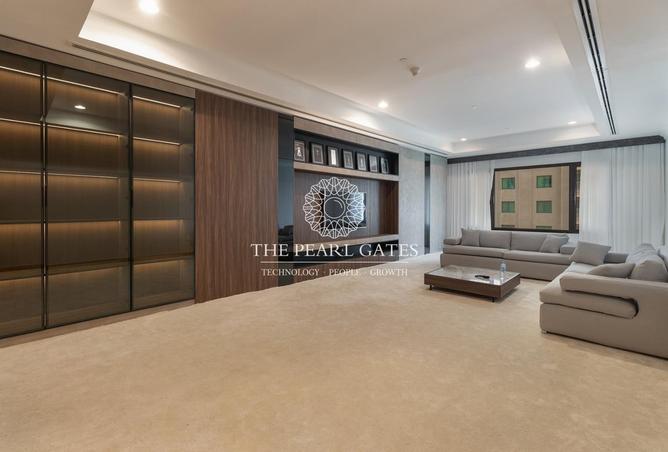 864721 - Property Image 3