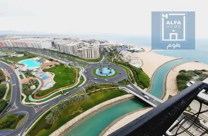 صورة لـ حوض سباحة شقة - غرفة نوم - 2 حمامات للايجار في حدائق فلورستا - حدائق فلورستا - جزيرة اللؤلؤة - الدوحة ، صورة رقم 1