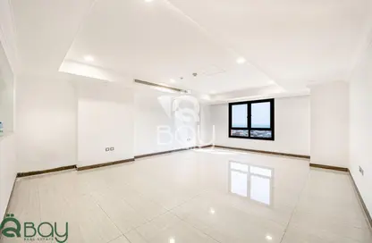 Apartment - 1 Bedroom - 2 Bathrooms for rent in One Porto Arabia - Porto Arabia - The Pearl Island - Doha