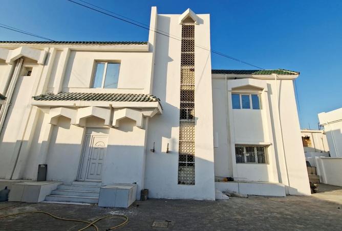 1004962 - Property Image 2