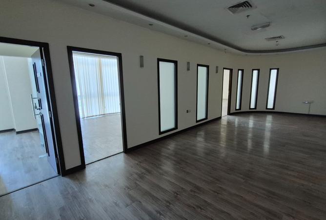932569 - Property Image 3