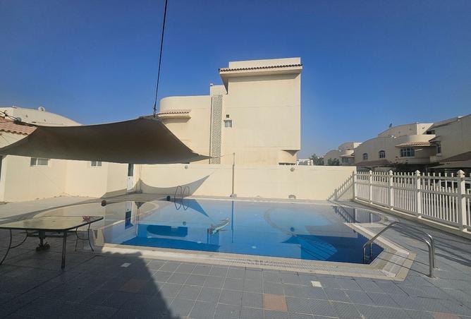 943094 - Property Image 2
