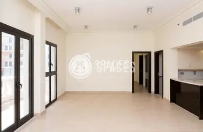 Apartment - 2 Bedrooms - 3 Bathrooms for rent in Carnaval - Qanat Quartier - The Pearl Island - Doha