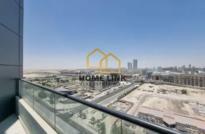 Apartment - 2 Bedrooms - 2 Bathrooms for sale in Marina Tower 07 - Marina District - Lusail
