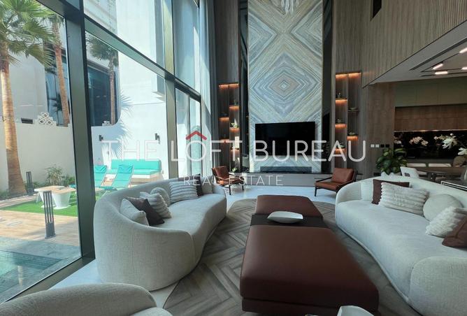 945065 - Property Image 2