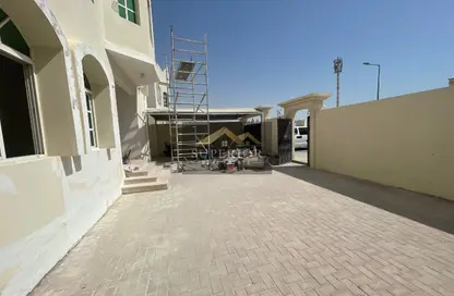 Villa - 5 Bedrooms - 5 Bathrooms for rent in Al Kharaitiyat - Al Kharaitiyat - Al Kharaitiyat - Umm Salal Mohammed