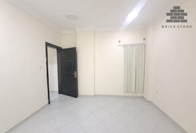 927082 - Property Image 3