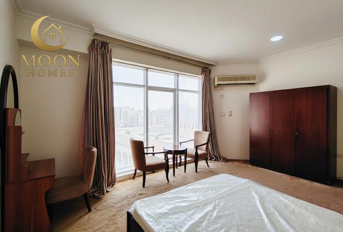 998419 - Property Image 3