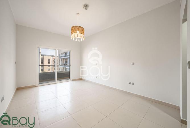 980651 - Property Image 2