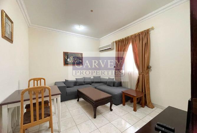 948985 - Property Image 2