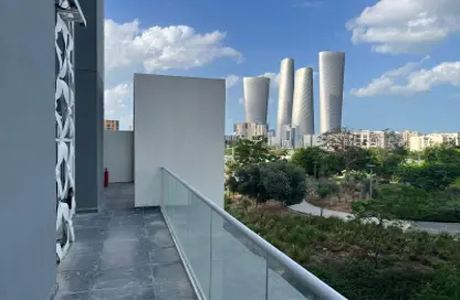 Apartment - 2 Bedrooms - 3 Bathrooms for sale in Lusail City - Lusail