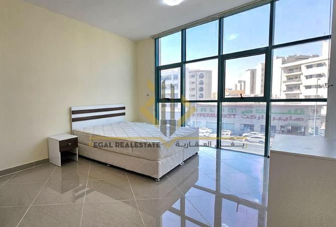 941897 - Property Image 2