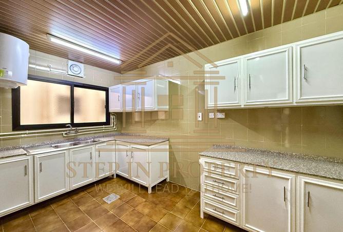 972196 - Property Image 2