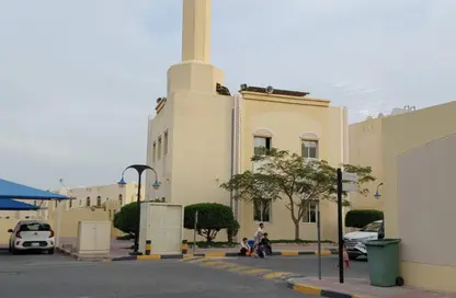 مجمع سكني - 4 غرف نوم - 4 حمامات للايجار في شارع الهناء - الغرافة - الدوحة