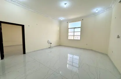 شقة - غرفة نوم - 1 حمام للايجار في شارع عمار بن ياسر - العزيزية - الدوحة