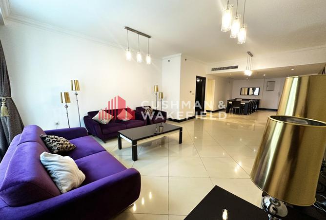 Apartment - 3 Bedrooms - 3 Bathrooms for rent in West Bay - West Bay - Doha