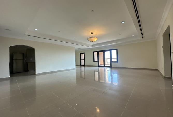 943298 - Property Main Image