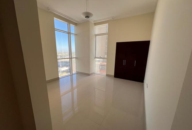 999186 - Property Image 2