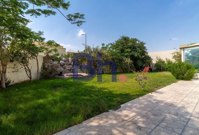 1002214 - Property Image 2