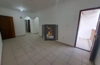 سكن الموظفين - استوديو - 2 حمامات للايجار في منتزه 7 - المنتزه - الدوحة