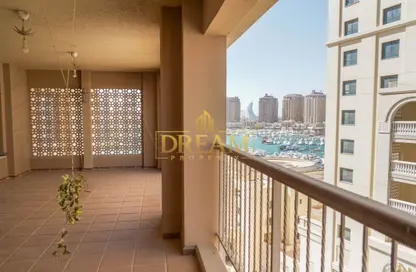 Apartment - 1 Bedroom - 2 Bathrooms for rent in Porto Arabia - The Pearl Island - Doha