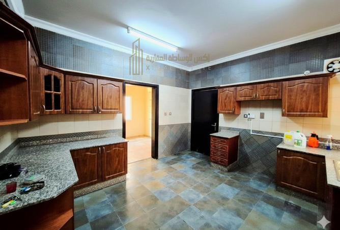 1004485 - Property Image 3