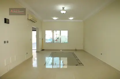 Empty Room image for: Villa - 3 Bedrooms - 3 Bathrooms for rent in Al Wakra - Al Wakrah - Al Wakra, Image 1