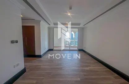 Apartment - 1 Bedroom - 2 Bathrooms for rent in Viva Central - Viva Bahriyah - The Pearl Island - Doha