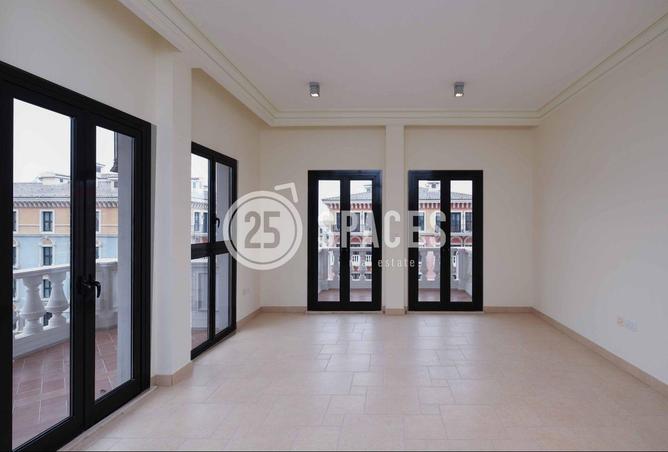 968030 - Property Image 2