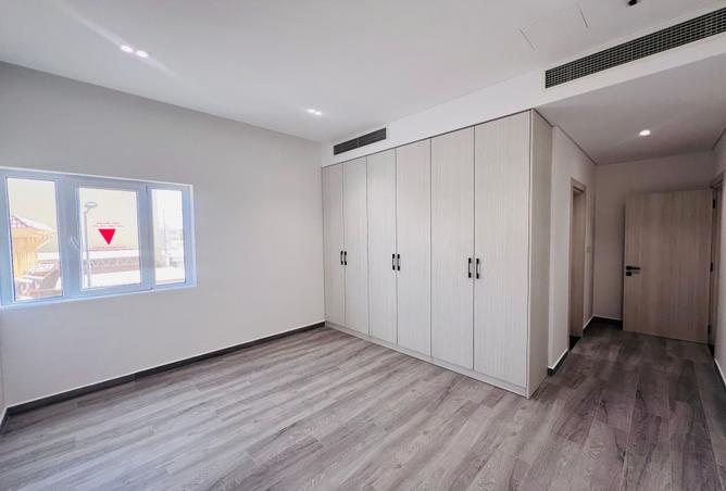 938213 - Property Image 2