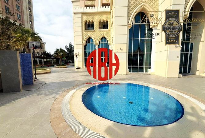 1005350 - Property Image 2