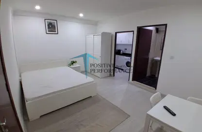 Apartment - Studio - 1 Bathroom for rent in West Bay Villas - West Bay - West Bay - Doha