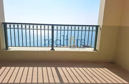 Apartment - 2 Bedrooms - 3 Bathrooms for rent in Tower 29 - Viva Bahriyah - The Pearl Island - Doha
