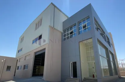 Warehouse - Studio - 4 Bathrooms for rent in East Industrial Street - Birkat Al Awamer - Al Wakra
