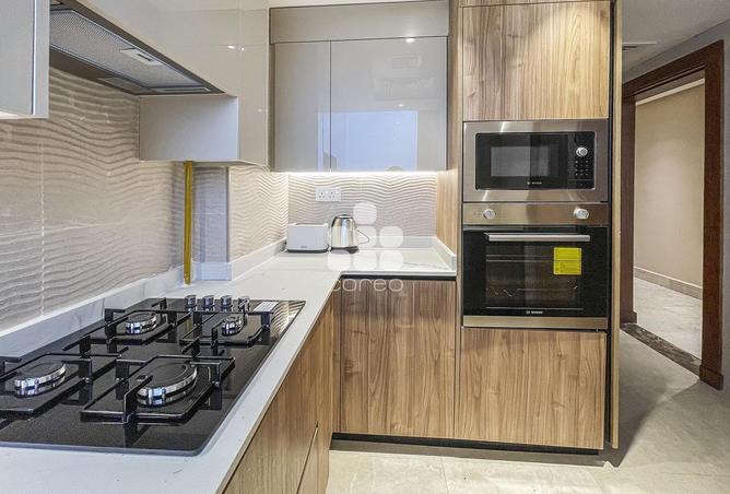 930404 - Property Image 3