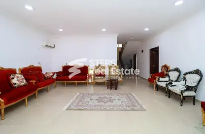 Living / Dining Room image for: Villa - 7 Bedrooms for rent in Al Wukair - Al Wukair - Al Wakra, Image 1