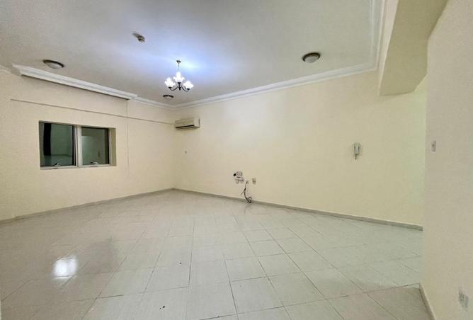 898775 - Property Image 2