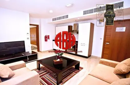 Apartment - 1 Bedroom - 2 Bathrooms for rent in Anas Street - Fereej Bin Mahmoud North - Fereej Bin Mahmoud - Doha